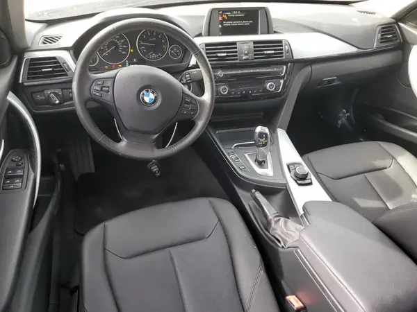 WBA8E1G30HNU17494 2017 BMW 3ER - Image 8