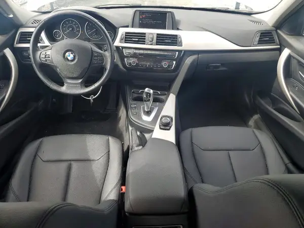 WBA8E1G30HNU18239 2017 BMW 3ER - Image 8