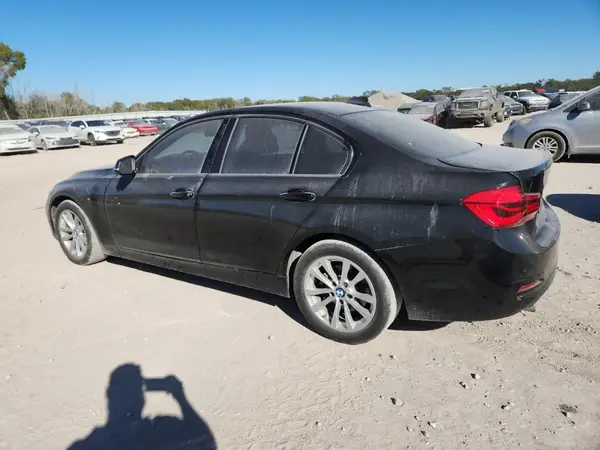 WBA8E1G30HNU18287 2017 BMW 3ER - Image 2