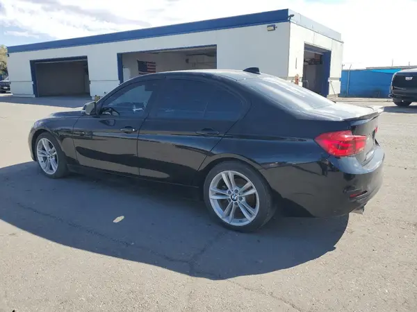 WBA8E1G31HNT72503 2017 BMW 3ER - Image 2