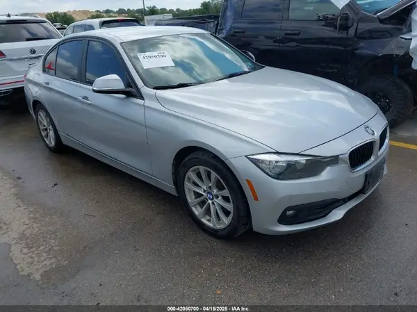 WBA8E1G31HNU16631 2017 BMW 3ER - Image 1