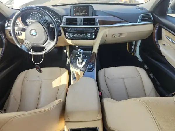WBA8E1G31HNU16919 2017 BMW 3ER - Image 8