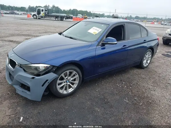 WBA8E1G31HNU18332 2017 BMW 3ER - Image 2