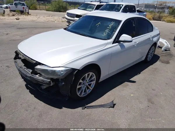 WBA8E1G31HNU18508 2017 BMW 3ER - Image 2