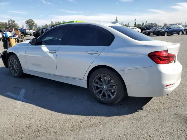 WBA8E1G31HNU18511 2017 BMW 3ER - Image 2