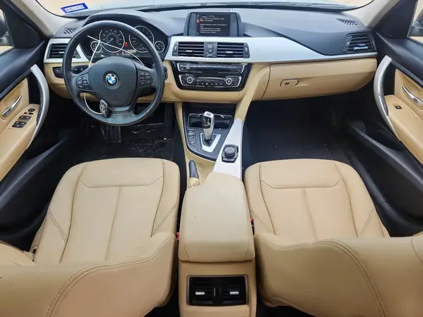 WBA8E1G32HNU15858 2017 BMW 3ER - Image 8
