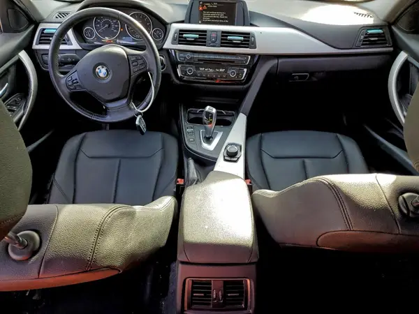WBA8E1G33HNU16694 2017 BMW 3ER - Image 8