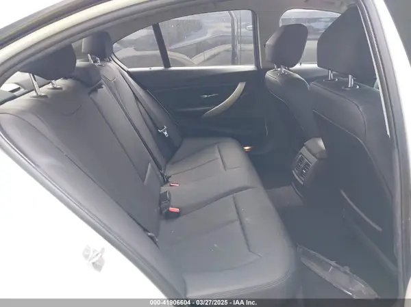 WBA8E1G33HNU17182 2017 BMW 3ER - Image 8