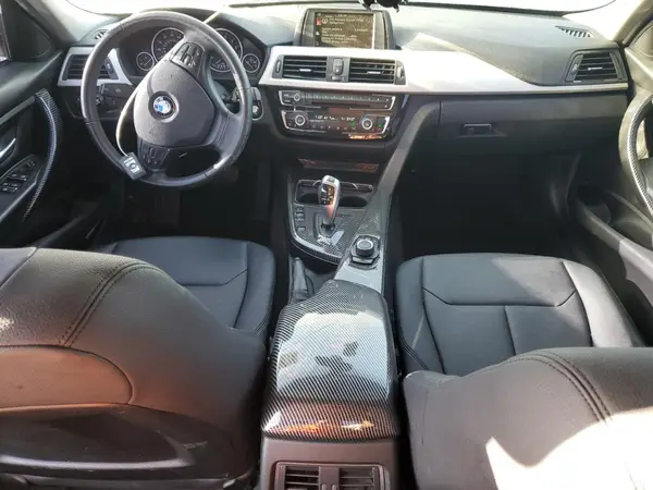 WBA8E1G33HNU17232 2017 BMW 3ER - Image 8