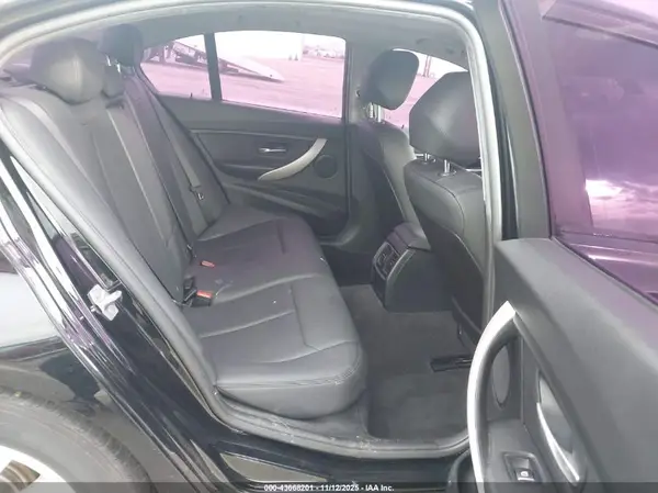 WBA8E1G33HNU17506 2017 BMW 3ER - Image 8