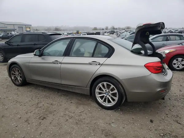 WBA8E1G33HNU17733 2017 BMW 3ER - Image 2