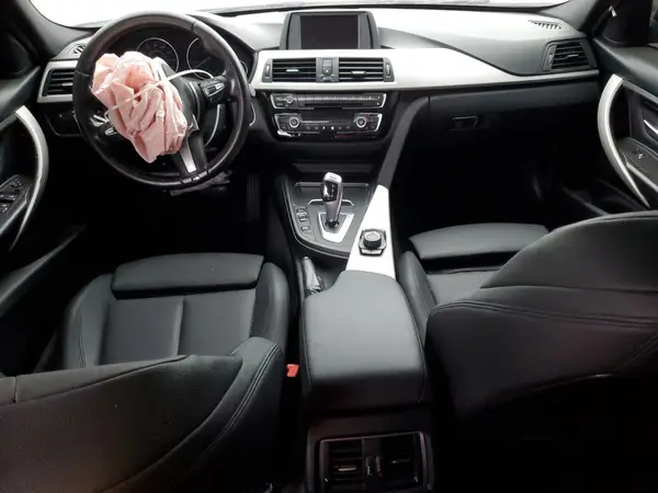 WBA8E1G33HNU18090 2017 BMW 3ER - Image 8