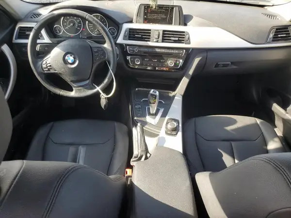 WBA8E1G33HNU18140 2017 BMW 3ER - Image 8