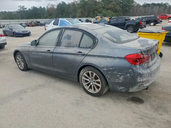 WBA8E1G33HNU18204 2017 BMW 3ER - Image 2