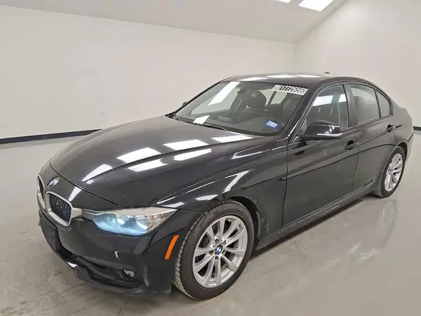 WBA8E1G34HNU15957 2017 BMW 3ER - Image 1