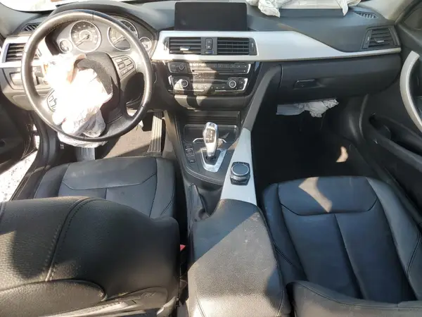 WBA8E1G34HNU16087 2017 BMW 3ER - Image 8