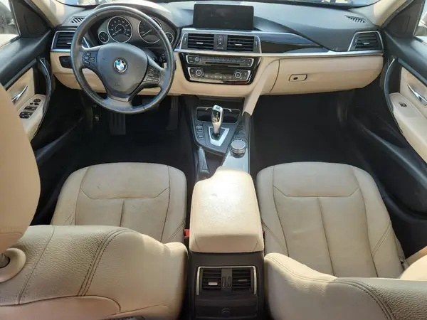 WBA8E1G34HNU17837 2017 BMW 3ER - Image 8