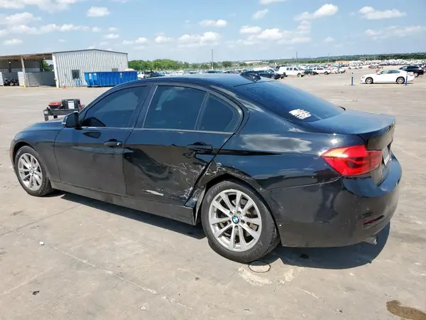 WBA8E1G34HNU18275 2017 BMW 3ER - Image 2