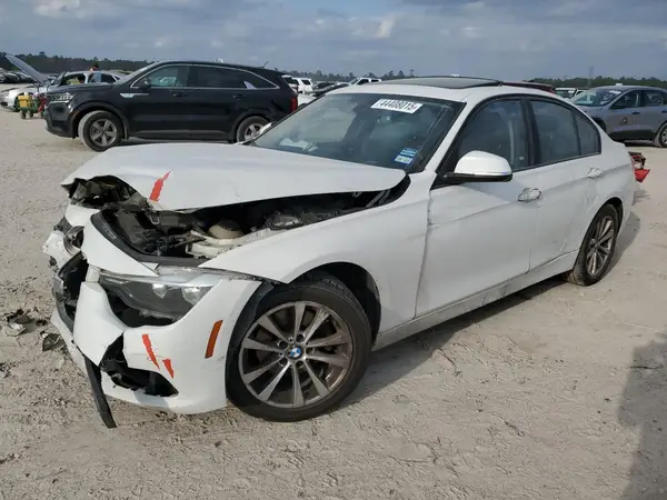 WBA8E1G35HNU16356 2017 BMW 3ER - Image 1