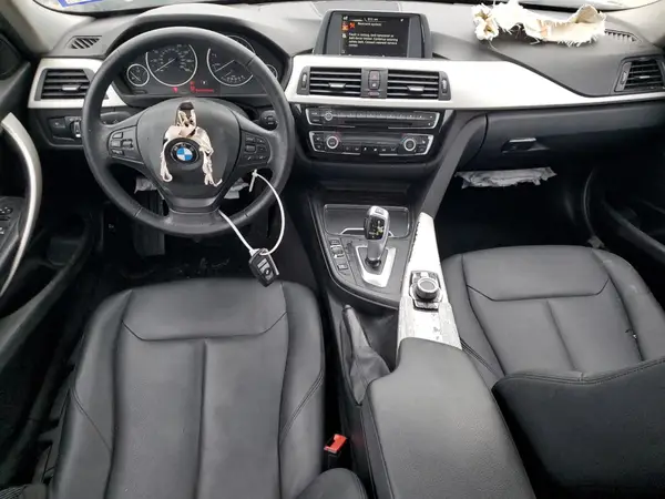 WBA8E1G35HNU16356 2017 BMW 3ER - Image 8