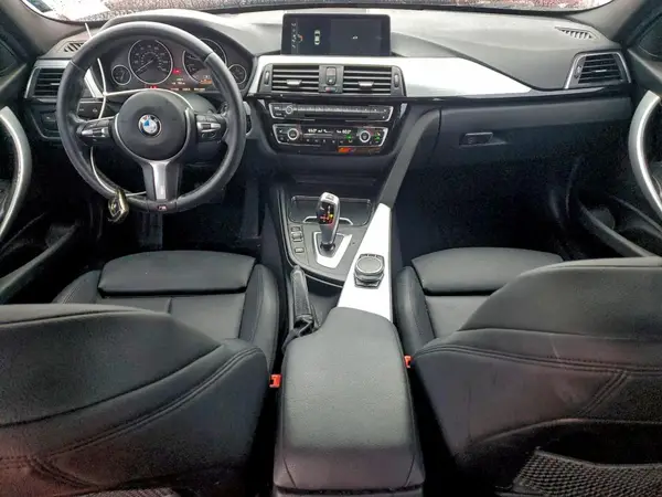 WBA8E1G35HNU16891 2017 BMW 3ER - Image 8