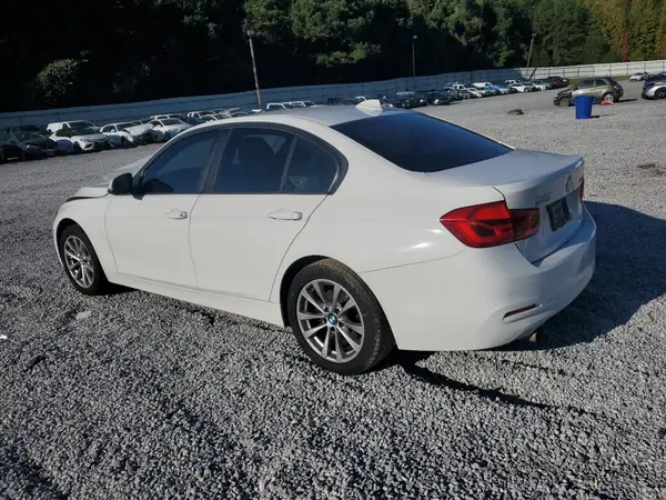 WBA8E1G35HNU17684 2017 BMW 3ER - Image 2