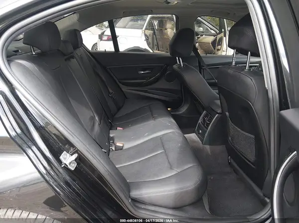 WBA8E1G35HNU17698 2017 BMW 3ER - Image 8