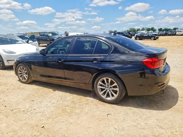 WBA8E1G35HNU18642 2017 BMW 3ER - Image 2