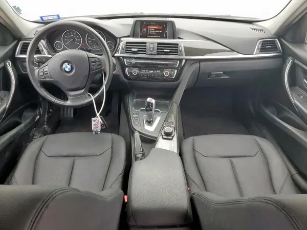 WBA8E1G35HNU18706 2017 BMW 3ER - Image 8