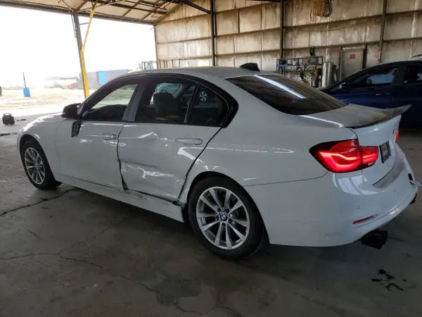WBA8E1G36HNU15751 2017 BMW 3ER - Image 2