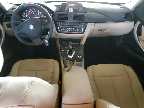 WBA8E1G36HNU15751 2017 BMW 3ER - Image 8