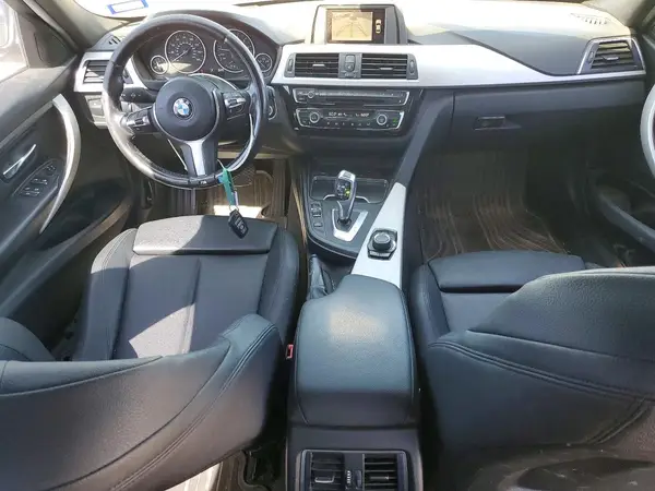 WBA8E1G36HNU15801 2017 BMW 3ER - Image 8