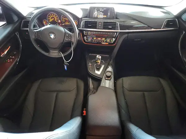 WBA8E1G36HNU18469 2017 BMW 3ER - Image 8