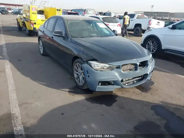 WBA8E1G36HNU18472 2017 BMW 3ER - Image 1