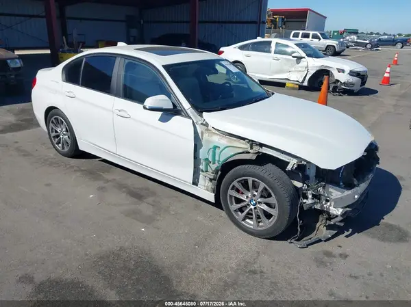 WBA8E1G36HNU18603 2017 BMW 3ER