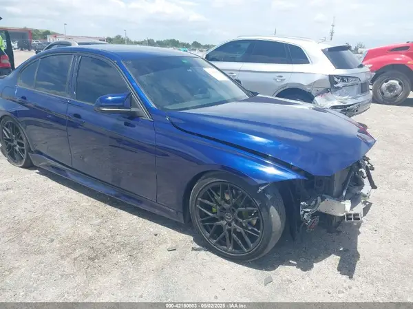 WBA8E1G37HNU16777 2017 BMW 3ER - Image 1