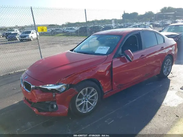 WBA8E1G38HNU16223 2017 BMW 3ER - Image 2