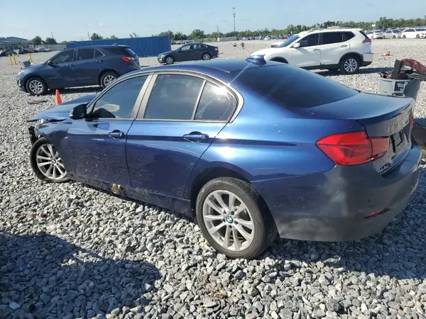 WBA8E1G38HNU18263 2017 BMW 3ER - Image 2