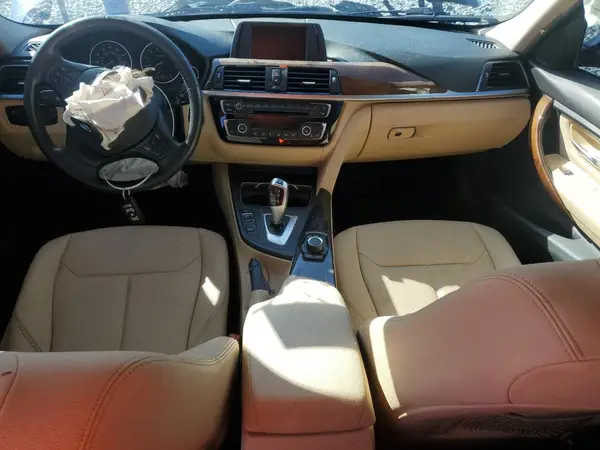 WBA8E1G38HNU18263 2017 BMW 3ER - Image 8