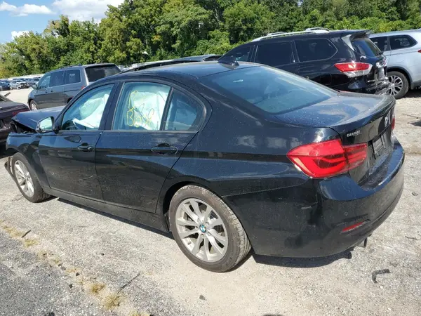 WBA8E1G38HNU18604 2017 BMW 3ER - Image 2