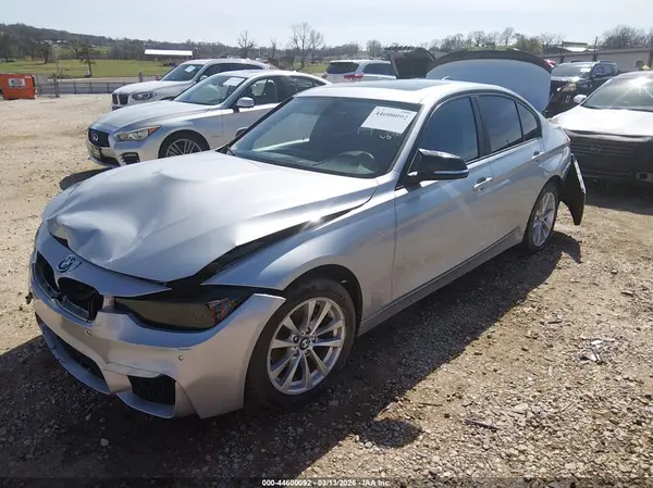 WBA8E1G39HNU18708 2017 BMW 3ER - Image 2
