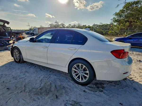 WBA8E1G3XHNU15512 2017 BMW 3ER - Image 2