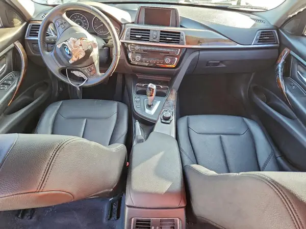 WBA8E1G3XHNU15512 2017 BMW 3ER - Image 8