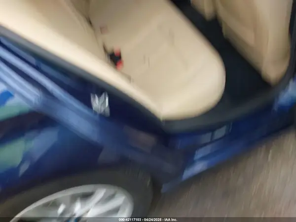 WBA8E1G3XHNU15607 2017 BMW 3ER - Image 8
