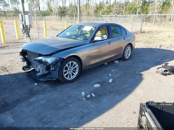 WBA8E1G3XHNU15669 2017 BMW 3ER - Image 2