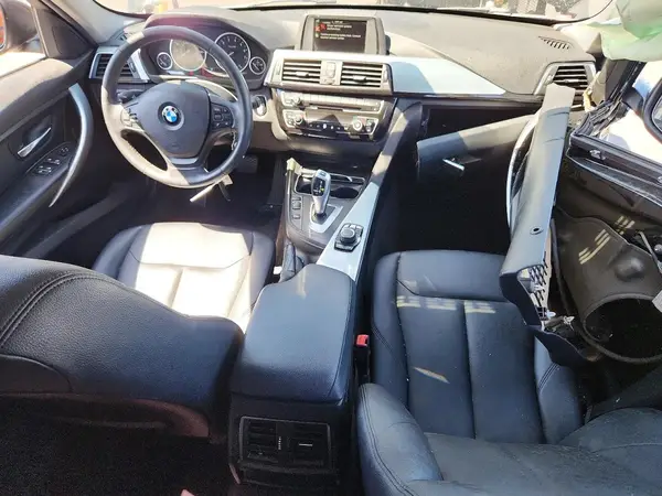 WBA8E1G3XHNU16417 2017 BMW 3ER - Image 8