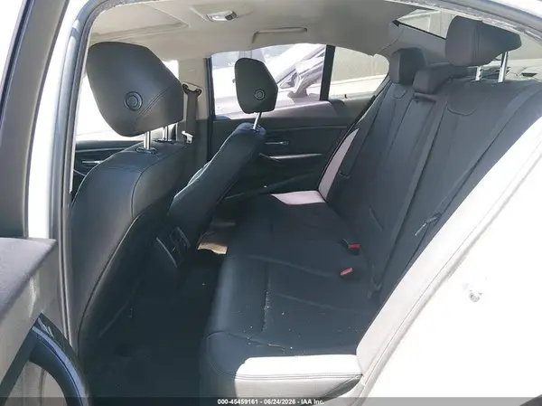 WBA8E1G3XHNU16563 2017 BMW 3ER - Image 8