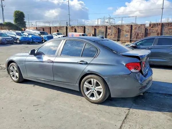 WBA8E1G50GNT33577 2016 BMW 3ER - Image 2