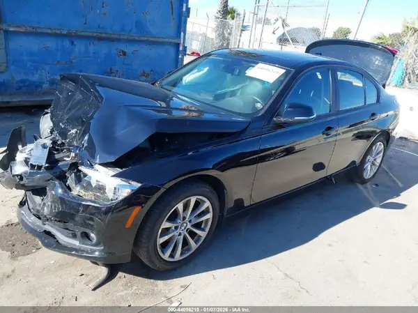 WBA8E1G50GNT37774 2016 BMW 3ER - Image 2