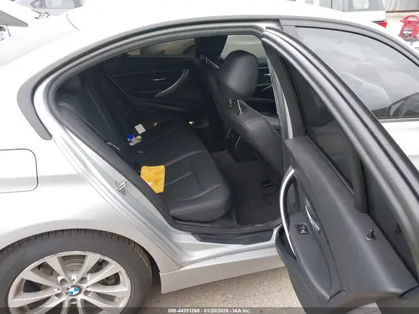 WBA8E1G50GNT37998 2016 BMW 3ER - Image 8